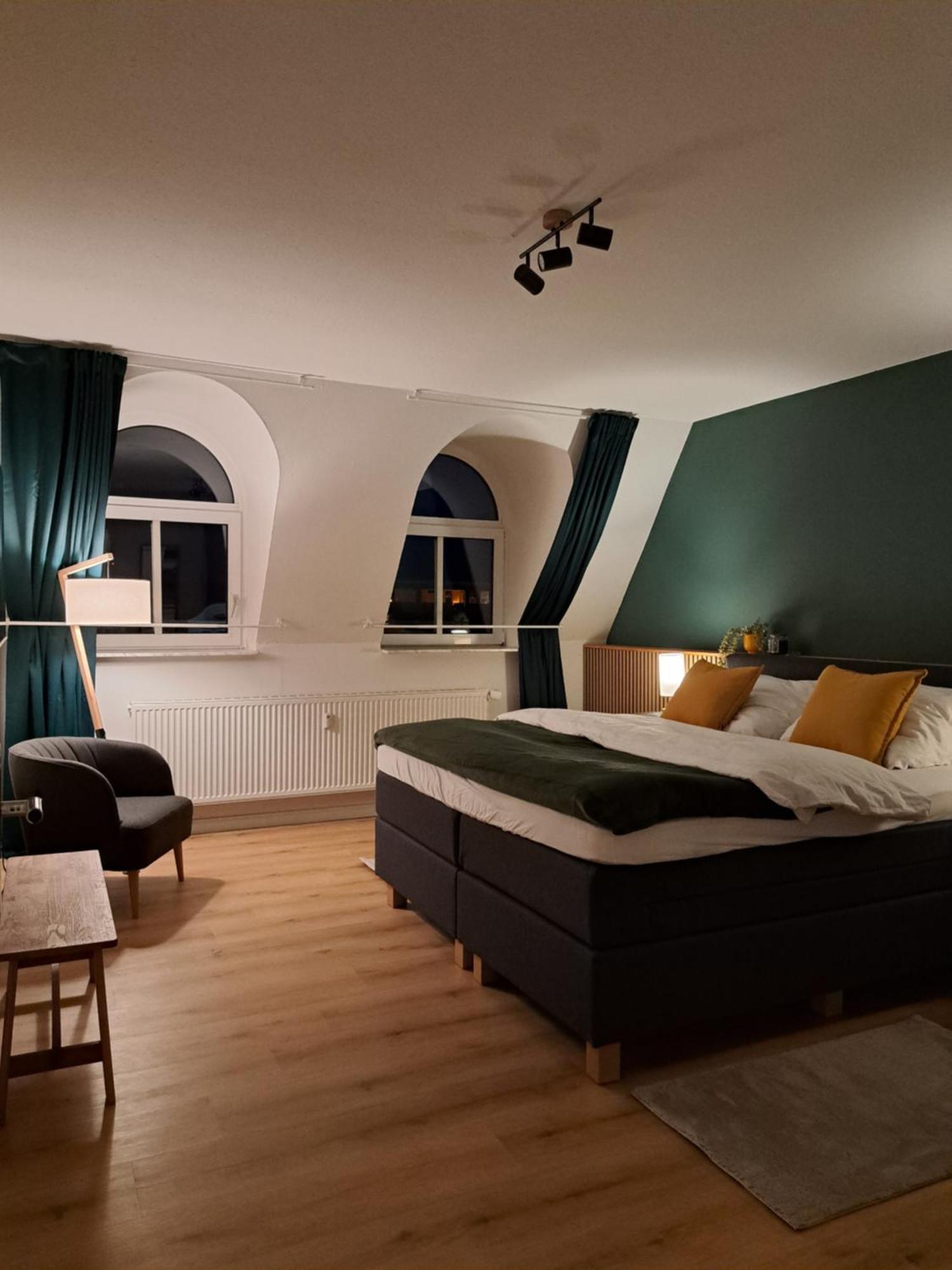 Livora Altstadt Wilhelmshaven - Stilvoll - Zentrumsnah - Tv-Streaming - Balkon - Nordsee - Badewanne Kültér fotó